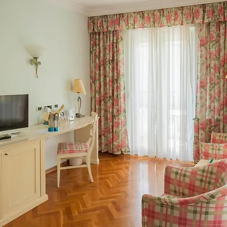 Hotel Miramar Opatija Exterior photo