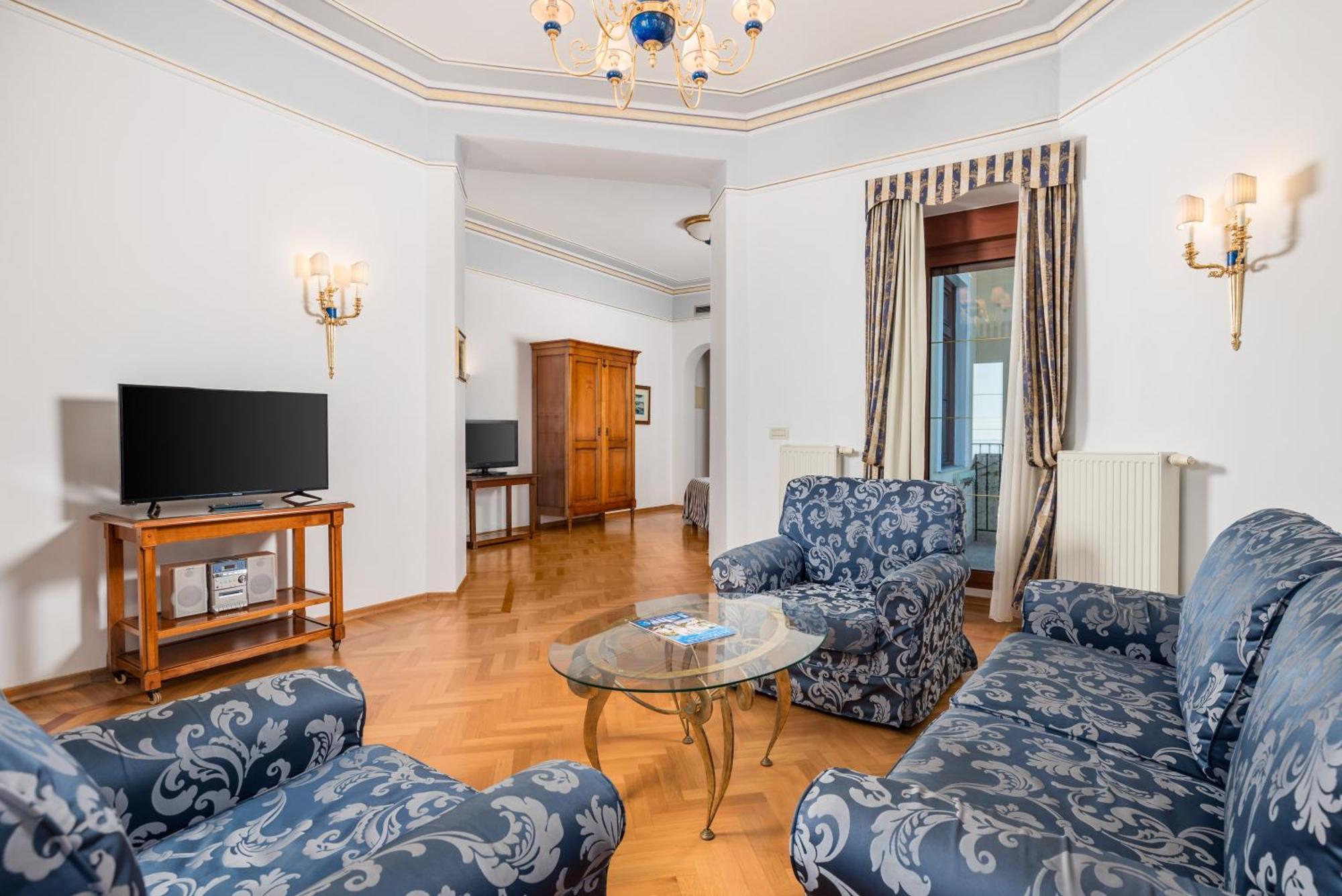 Miramar Hotel